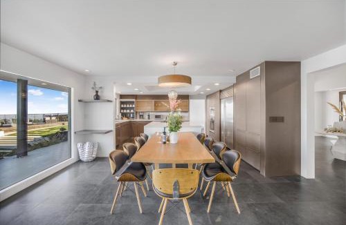 Bel Air Apartment | Stradella View