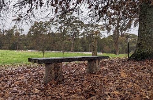 Beechworth Apartment | Studio at Beechworth next to the forest. Pet friendly but please let us know. .