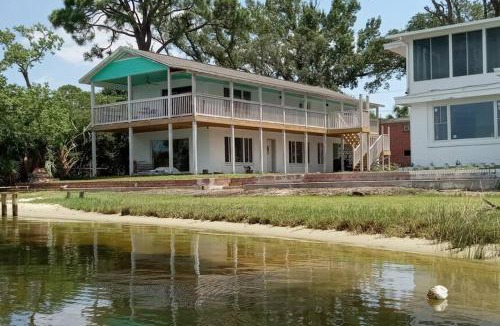 New Warrington Apartment | Studio with Private Beach on Bayou Grande