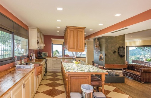 Cabrils House | Stunning home in Cabrils