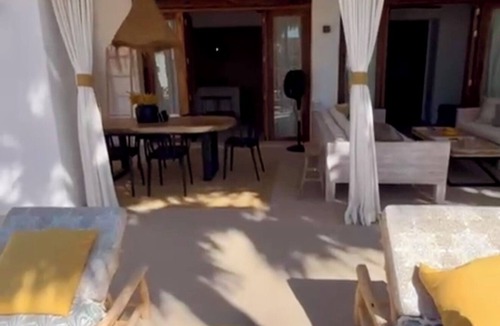 Sant Jordi de Ses Salines Apartment | Stylish Ibiza apartment - 5 minutes to the party, 10 minutes to Eivissa!