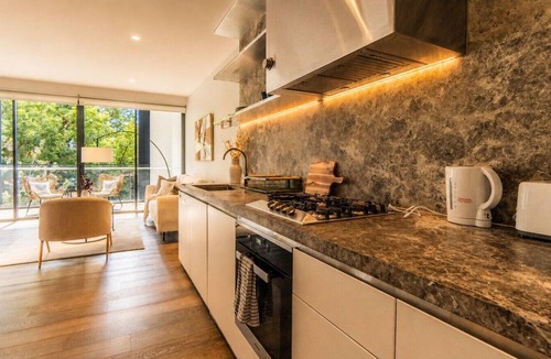 Double Bay Apartment | Stylish 2BR Apartment in Double Bay with Parking