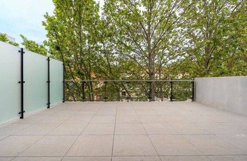 Braddon Apartment | Stylish 2BR Sanctuary in the Heart of Braddon