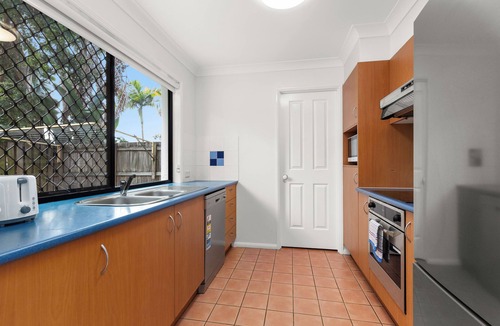 Eight Mile Plains House | Stylish and comfortable 3-bedroom townhouse