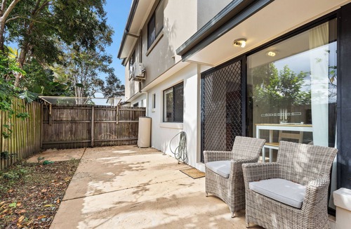 Eight Mile Plains House | Stylish and comfortable 3-bedroom townhouse