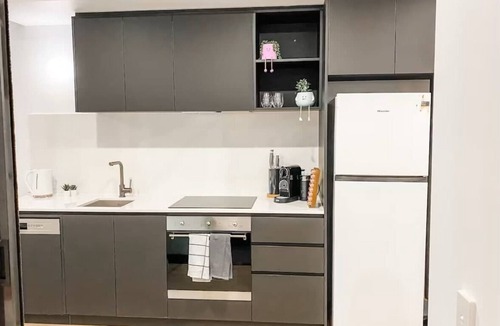 Reid Apartment | Stylish Apartment in Canberra CBD