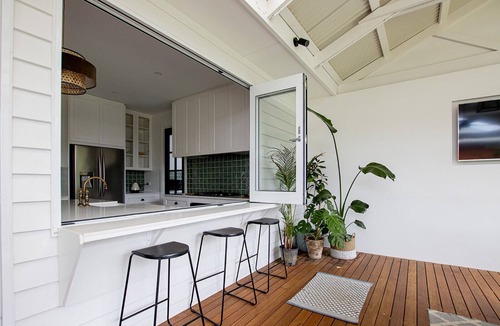 Colonel Light Gardens House | Stylish Bungalow - Perfect for families or couples - Pet Friendly