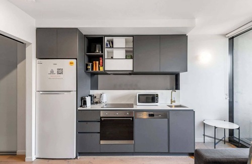 Reid Apartment | Stylish Central Apartment in Canberra