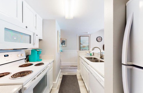 Orange Beach Hotel | Sugar Beach 210