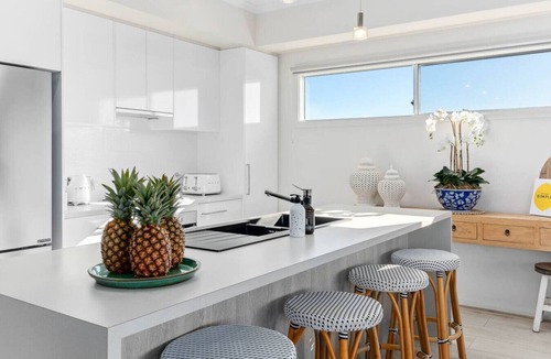 Encounter Bay House | Summer Bay House—Lakefront Escape at Encounter Bay