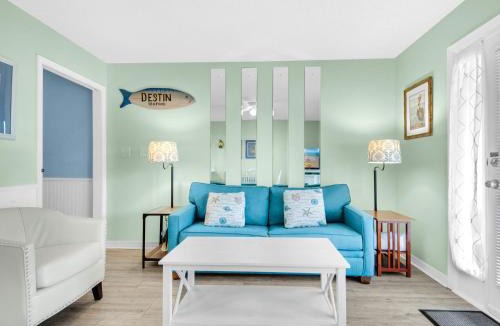 Miramar Beach Apartment | Summer Breeze Condominium 211 by Newman-Dailey