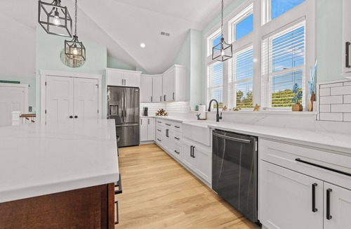 Monteray Shores House | Summer Story: Private Pool, Elevator, Community Amenities