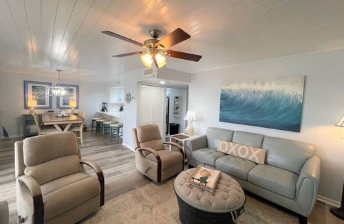 Orange Beach East Condo | Summer Vibes @ Jubilee Landing-Luxury Condo-Orange Beach