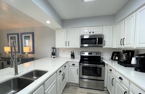 Orange Beach East Condo | Summer Vibes @ Jubilee Landing-Luxury Condo-Orange Beach