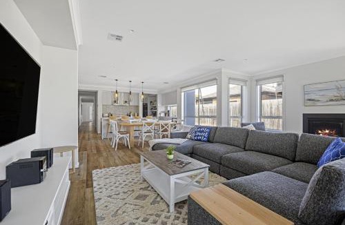 Capel Sound House | Summerhouse 5min walk to the beach 7min drive to Hot Springs