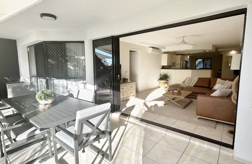 Maroochydore Apartment | Sun And Sandy ~ Gorgeous Beach Front Location 2 Bedrooms, 2 Bathrooms, Sleeps 6