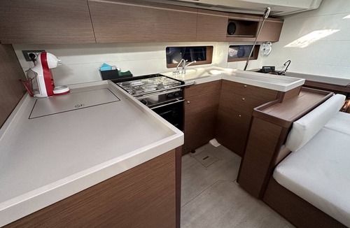 Can Pastilla Boat Rental | Sun-Kissed Sailing Adventure in Islas Baleares, Mallorca