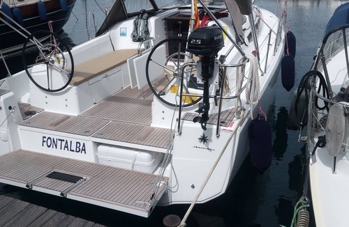 Palamos Boat Rental | Sun-Kissed Sailing Adventure in Cataluña