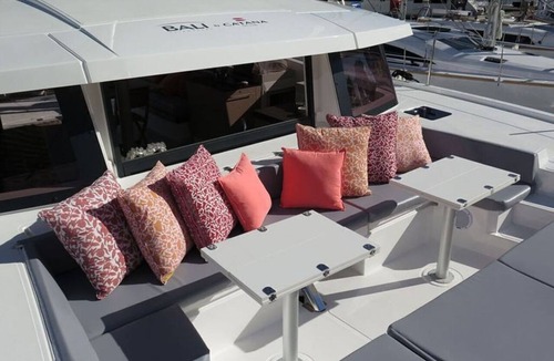 Uturoa Boat Rental | Sun-Kissed Sailing Adventure in Raiatea's Lagoon