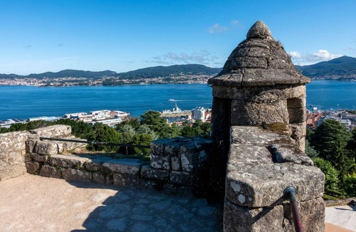 Vigo Boat Rental | Sun-Kissed Sailing Adventure in Vigo, Galicia