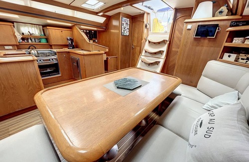 Roses Town Center Boat Rental | Sun-Kissed Sailing Adventure in Cataluña