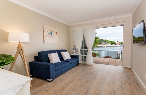 Bongaree Apartment | Sundown on the Water's Edge