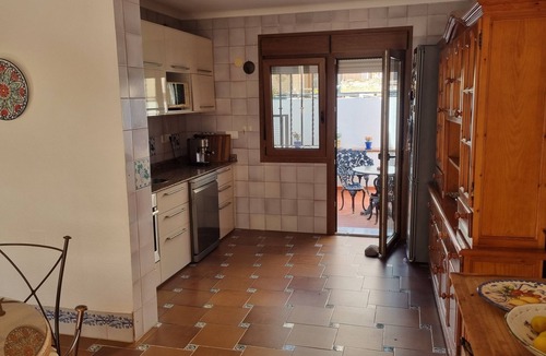 Cerrado de Calderon Villa | Sunny Andalusian Villa with Swimming Pool in Pedregalejo