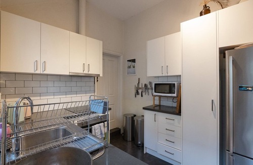 Newtown House | Sunny & Vibrant home in prime Newtown location
