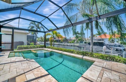 River Pointe House | Sunset Waterfront Paradise