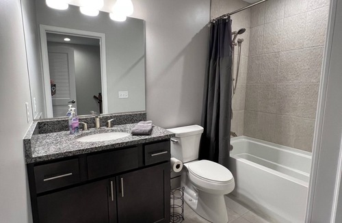 Lake Erie Beach House | Sunsets at Angola on the Lake Charming 3-bedroom townhome