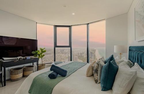 Surfers Paradise Apartment | Surfers Beachside Luxury - Stunning Panoramic View
