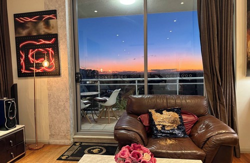 Maroubra Apartment | Sydney Penthouse 1King Bed Queen Bed Extra Queen available Service Guarantee