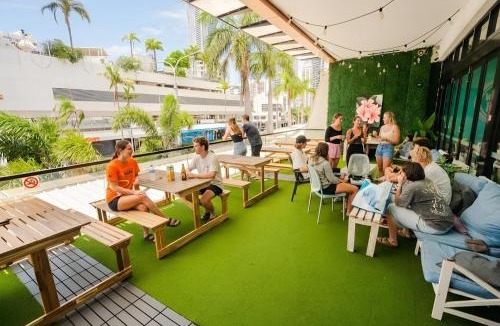 Surfers Paradise Hostel | Tequila Sunrise Hostel Surfers Paradise