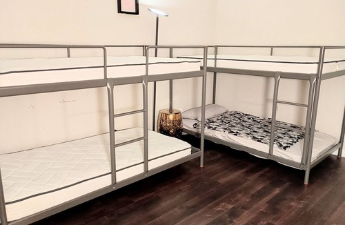 Rampart Village Apartment | Terrific 2-bedroom apartment in amazing Los Angeles with fitness room, WiFi