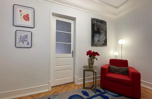 Sao Joao de Deus House | That Place For U - Suite Vintage
