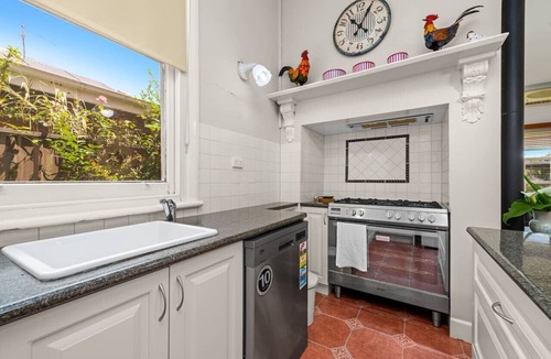 Benalla House | The Californian 3 bedroom home Benalla