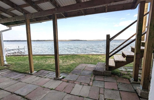 Seneca Falls House | The Cape: Waterfront Home on Cayuga Lake