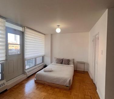 Church and Wellesley Apartment | The Charming Downtown Stop