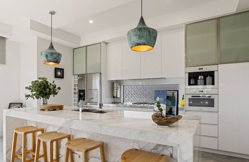 Mornington House | The Coral Esplanade - Peaceful Coastal