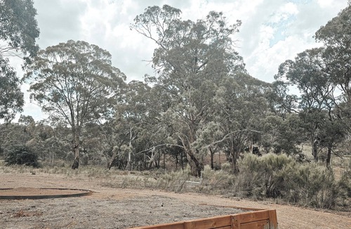 Kingsdale Cottage | The Cottage Kingsdale, Private bushstay, wildlife, dam views & fire pit Goulburn