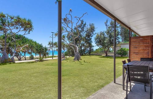 Tugun Apartment | The Dreamery 2 - Absolute Beachfront Tugun
