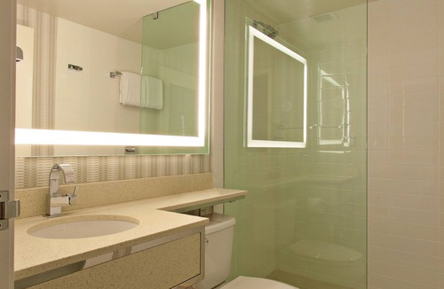 North Hollywood Hotel | The Garland