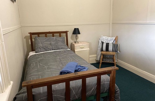 Mount Muirhead House | The Grand Hotel - Room 7