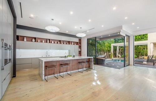 La Brea House | The Grove Villa - 5Bdr Villa!
