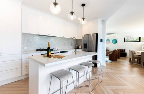 Frankston House | The Haven House | Serene Family Retreat