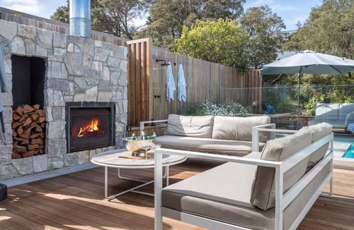 Blairgowrie House | The Hideaway - Coastal Chic Living with pool and spa