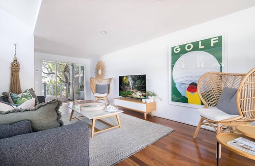 Blairgowrie House | The Hideaway - Coastal Chic Living with pool and spa