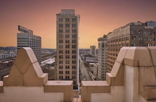 Central City Hotel | The Kelly Birmingham, Tapestry Collection By Hilton