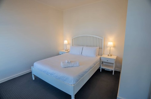 Lightsview House | The Lane of Lightsview Relaxed Inner city Living