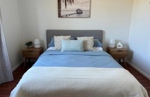 Port Willunga House | The Little Beach Retreat - Relaxing family sized home one street from the sea!